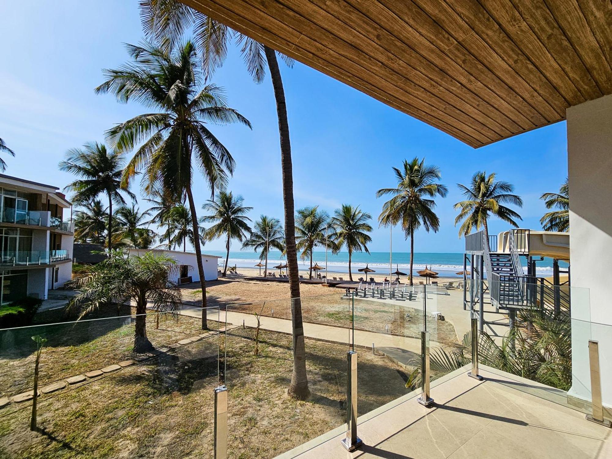 Kombo Beach Resort Serrekunda Exterior photo