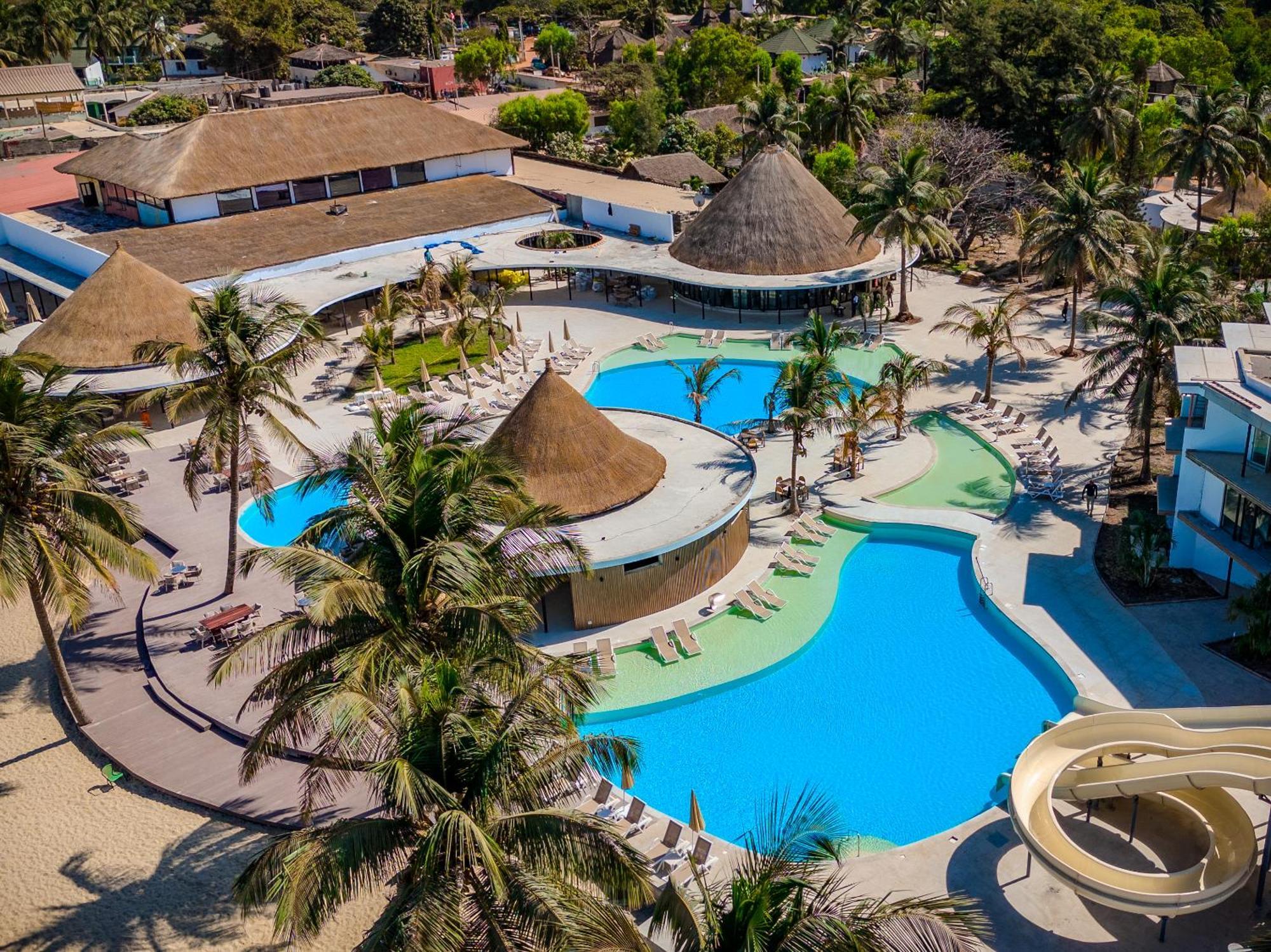 Kombo Beach Resort Serrekunda Exterior photo